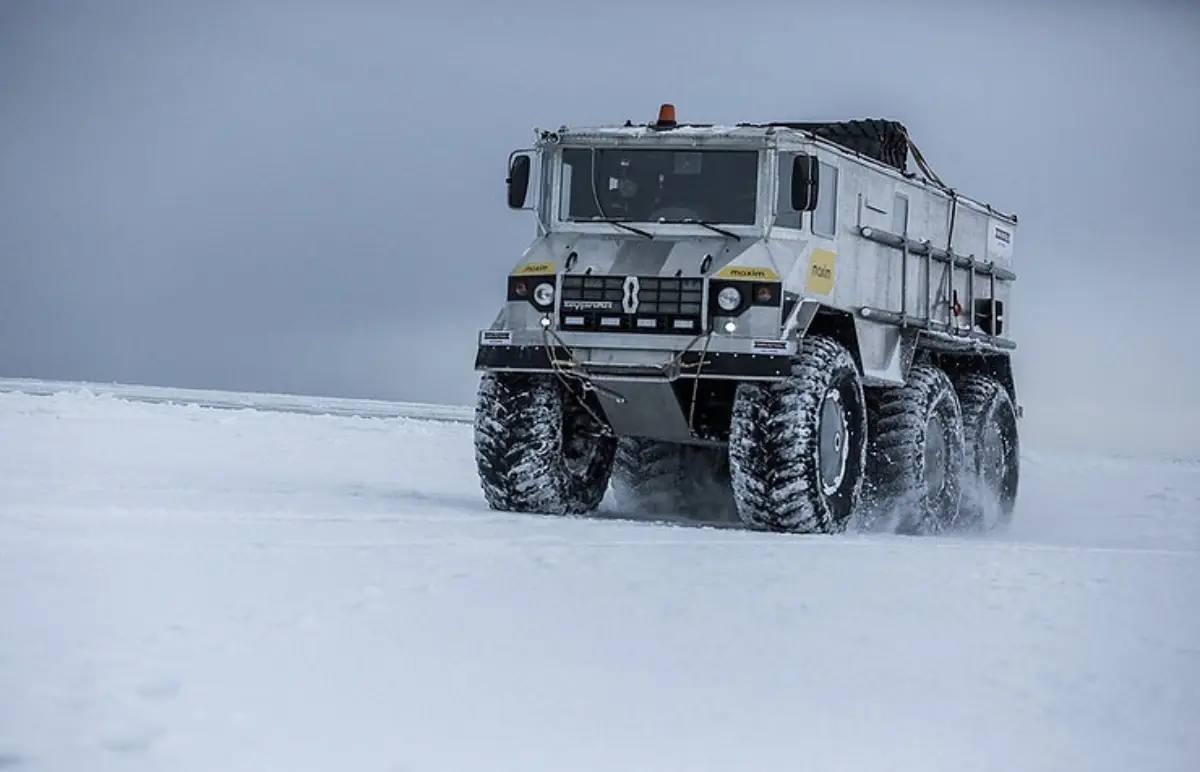 Burlak 6x6- El Conquistador del Hielo (Rusia)